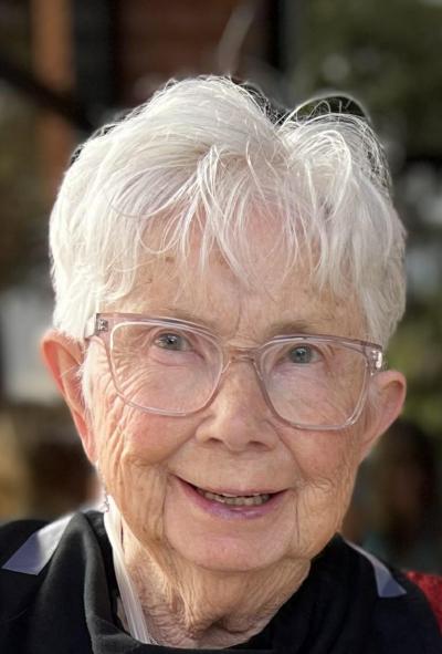 Laura  Hagenbarth 